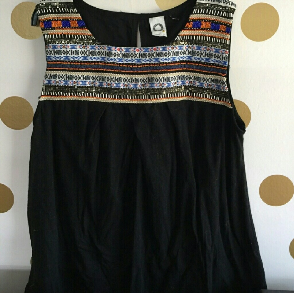 Beautiful Akemi + Kin Anthropologie sleeveless top